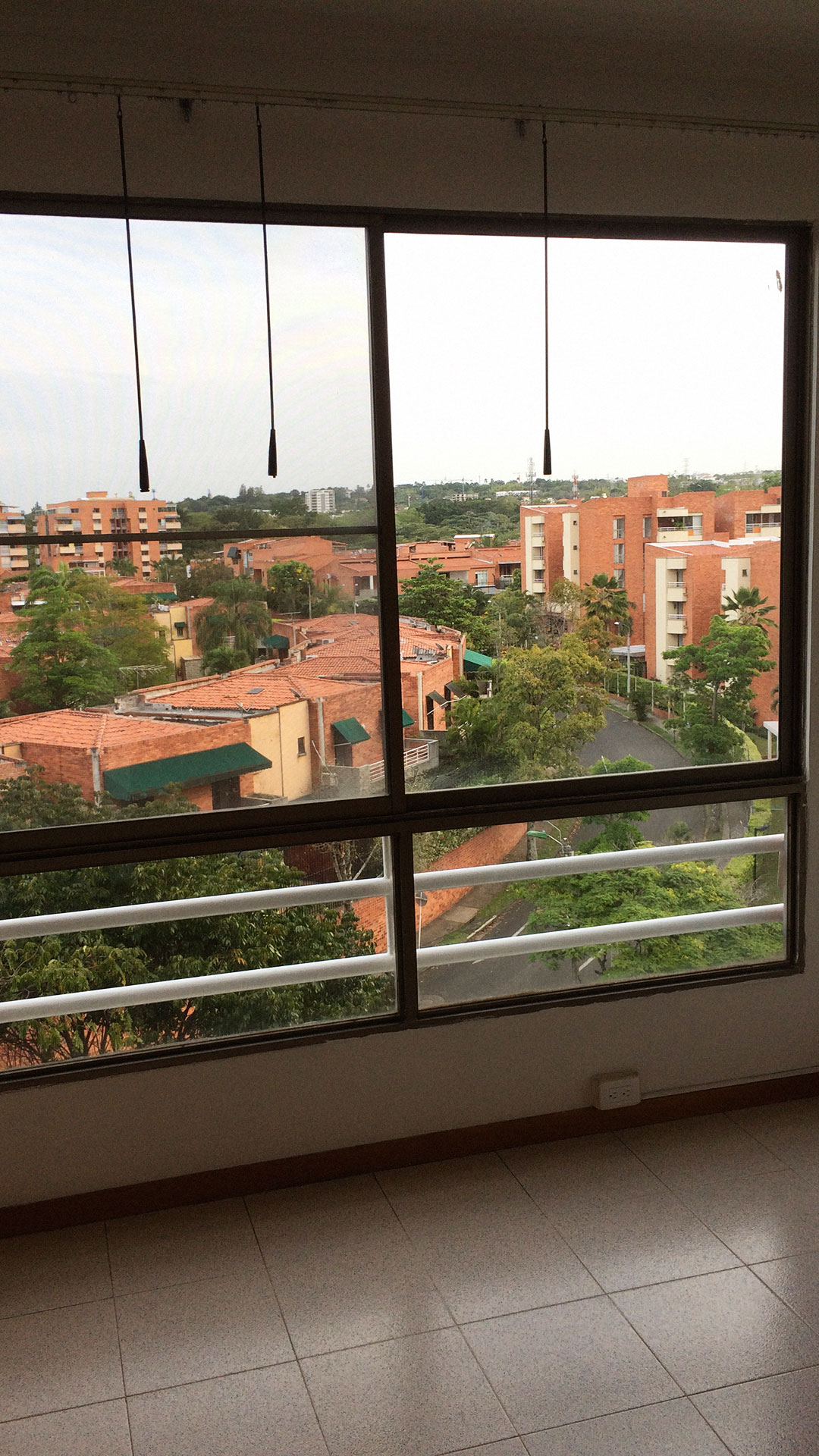Detalle y vista de otra habitación apartamento en Ciudad Jardín