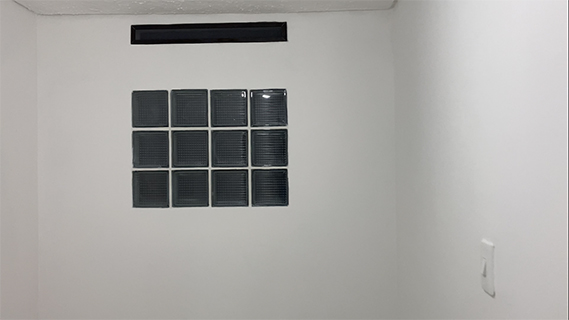 Detalle entrada de luz habitación de local - apartaestudio en Barrio Seguros Patria